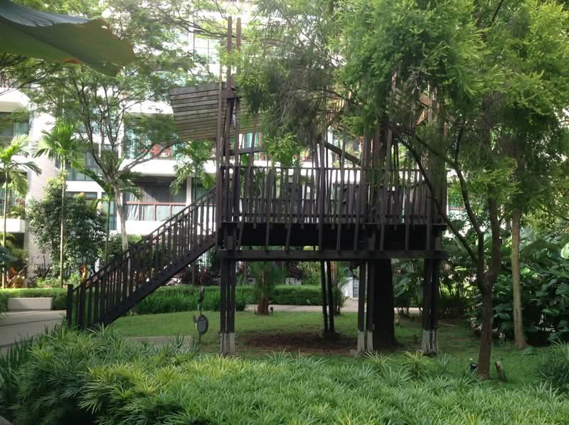 72 West Coast Road photo 2