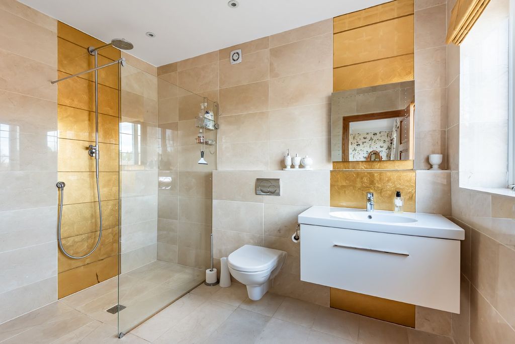 Additional image 15 of 6 bed detached house for salePark Farm Road, Bickley, Kent BR1