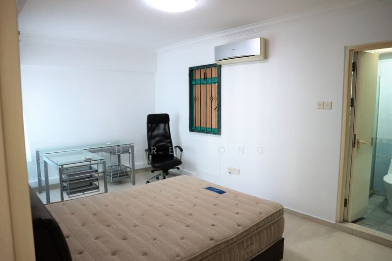 354A Admiralty Drive photo 5