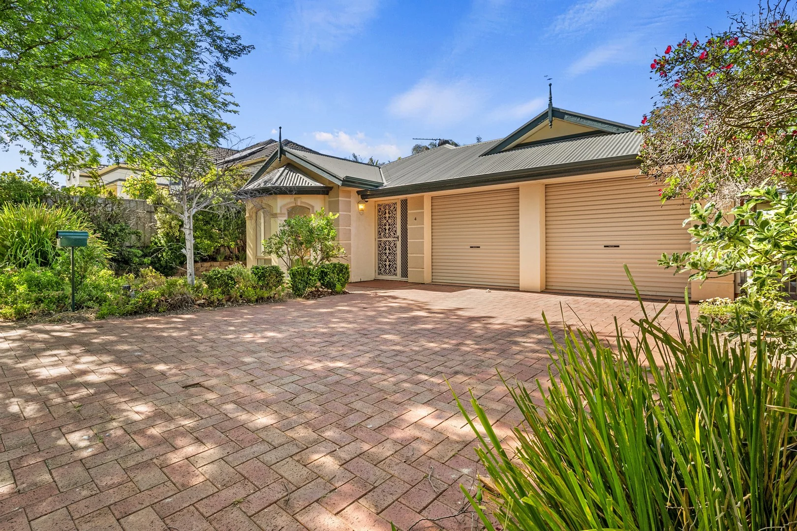 4 Gumnut Rd, Seaford Rise SA 5169