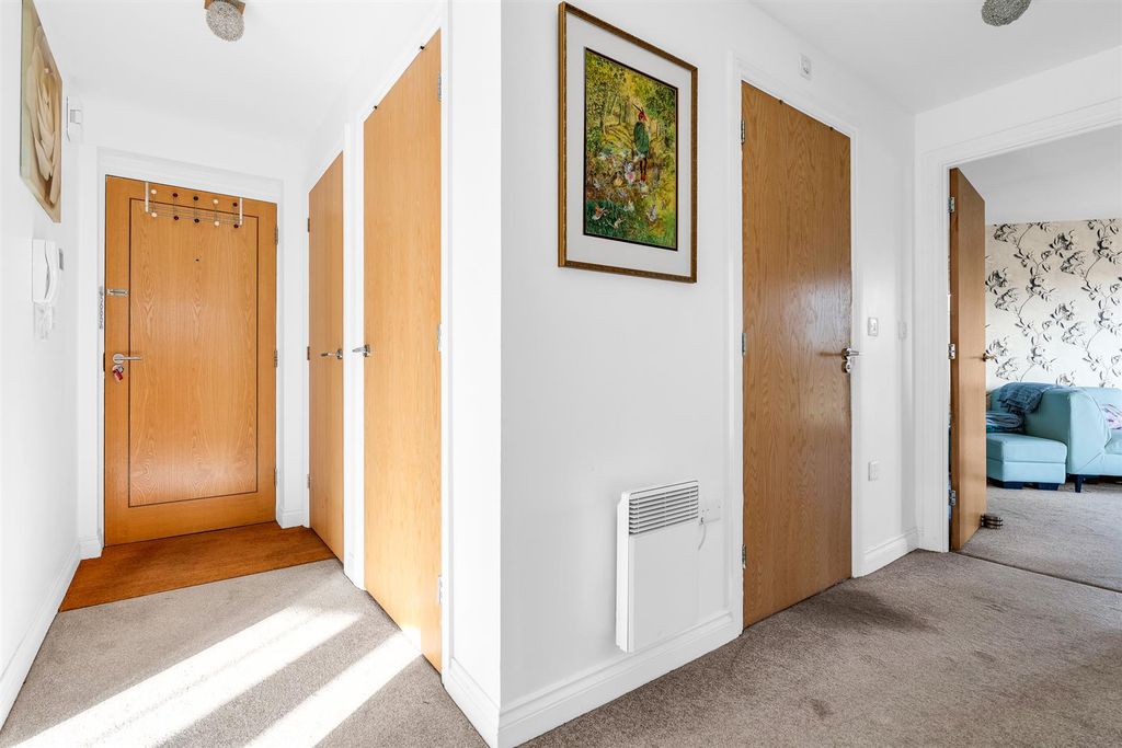 Additional image 10 of 2 bed flat for saleStants View, Hertford SG13