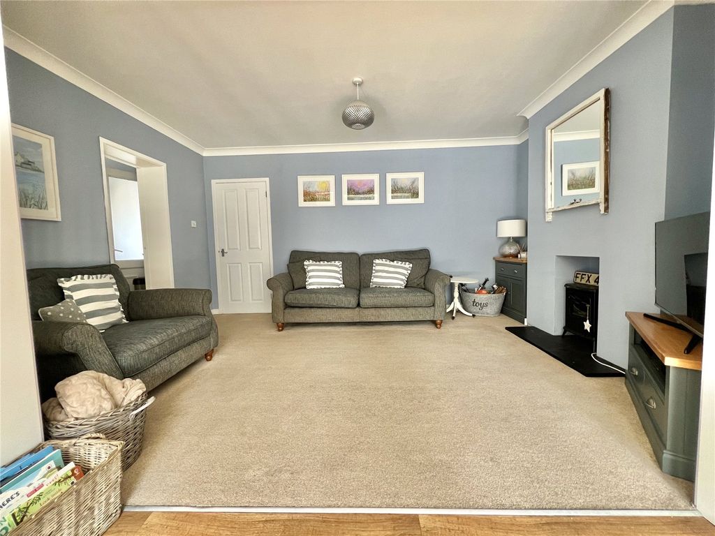 Additional image 8 of 5 bed semi-detached house for saleFishers Close, Blandford Forum, Dorset DT11