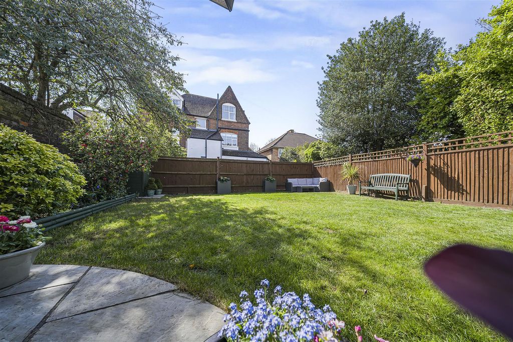 Additional image 23 of 4 bed flat for saleHighland Road, Bromley BR1