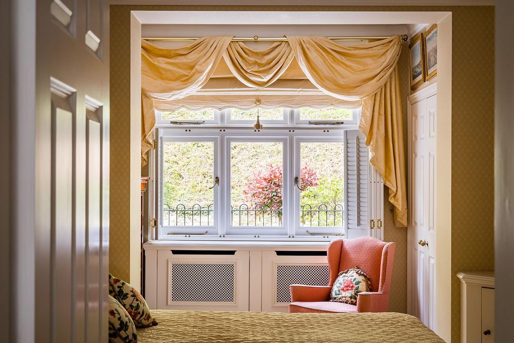 Additional image 28 of 3 bed flat for saleSnowdenham Hall, Snowdenham Lane Bramley, Guildford GU5