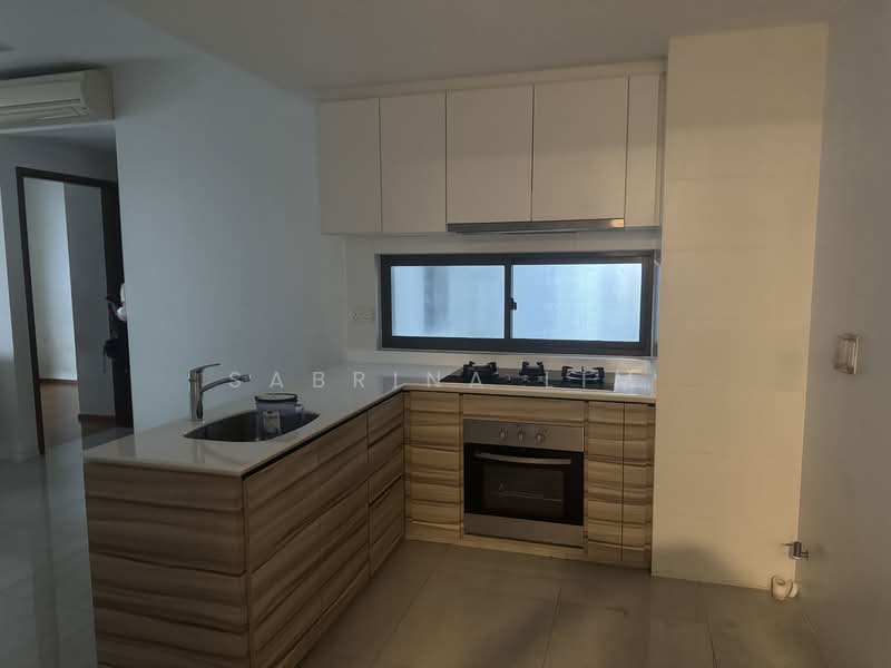 94 Punggol Central photo 2
