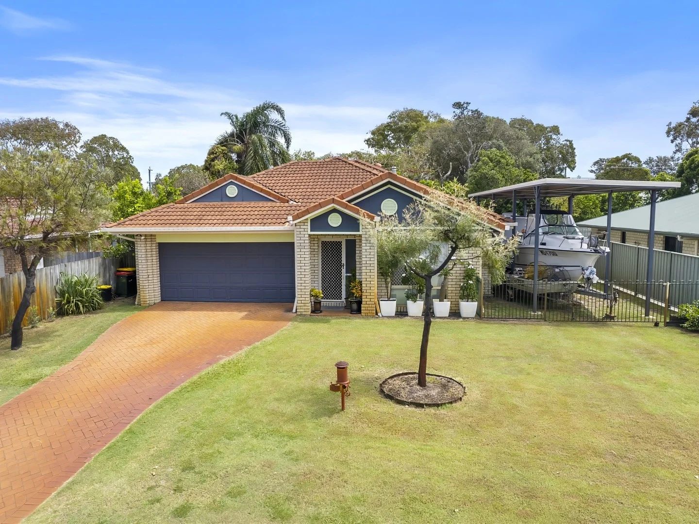 32 Columbia Drive, Beachmere QLD 4510