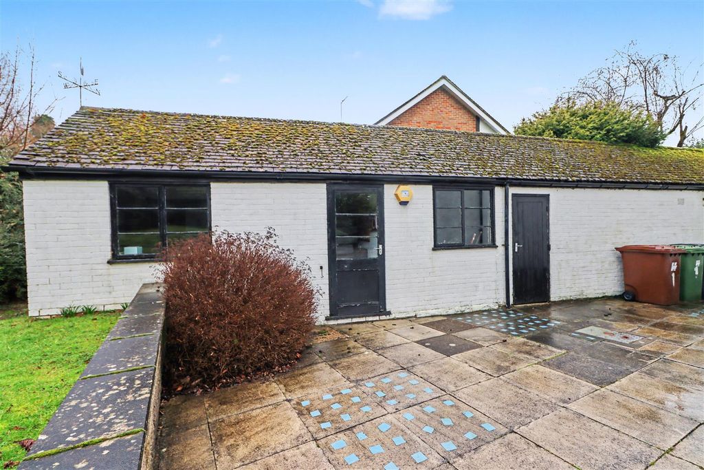 Additional image 38 of 5 bed detached house for saleBarham Avenue, Elstree, Borehamwood WD6