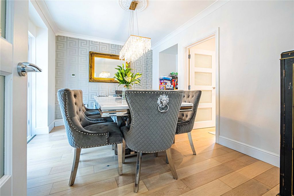 Additional image 7 of 4 bed semi-detached house for saleTheobald Street, Borehamwood, Hertfordshire WD6