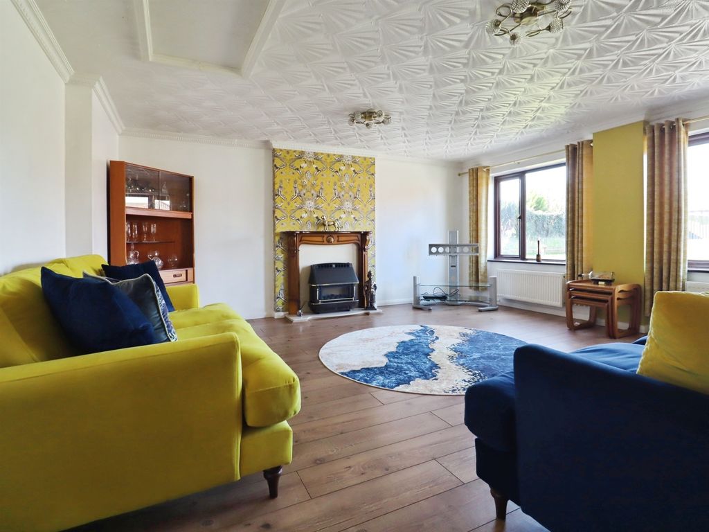 Additional image 2 of 3 bed detached house for saleBeech Grove, Porthcawl CF36