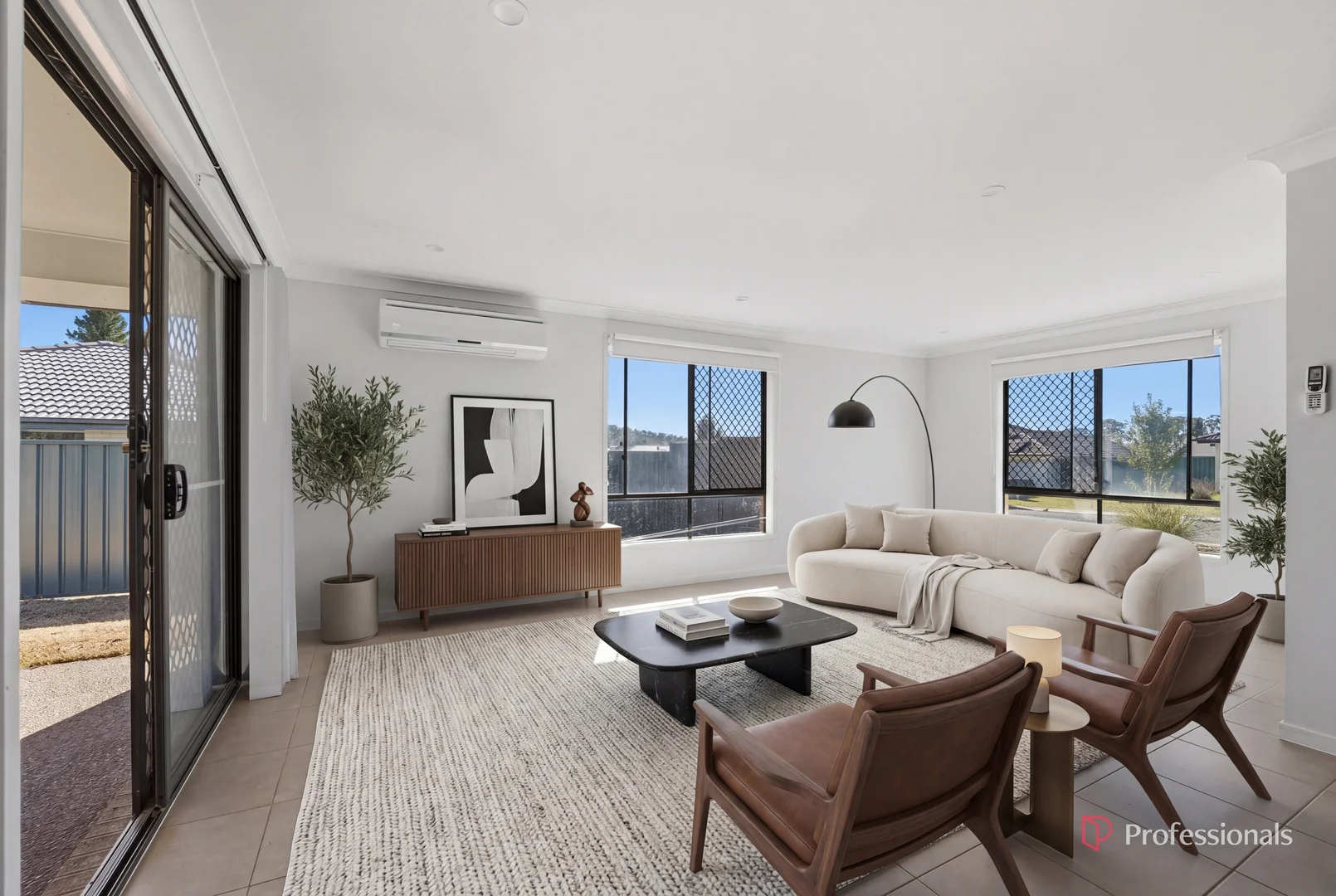 Additional image 3 of 9 Lara Avenue, Armidale NSW 2350
