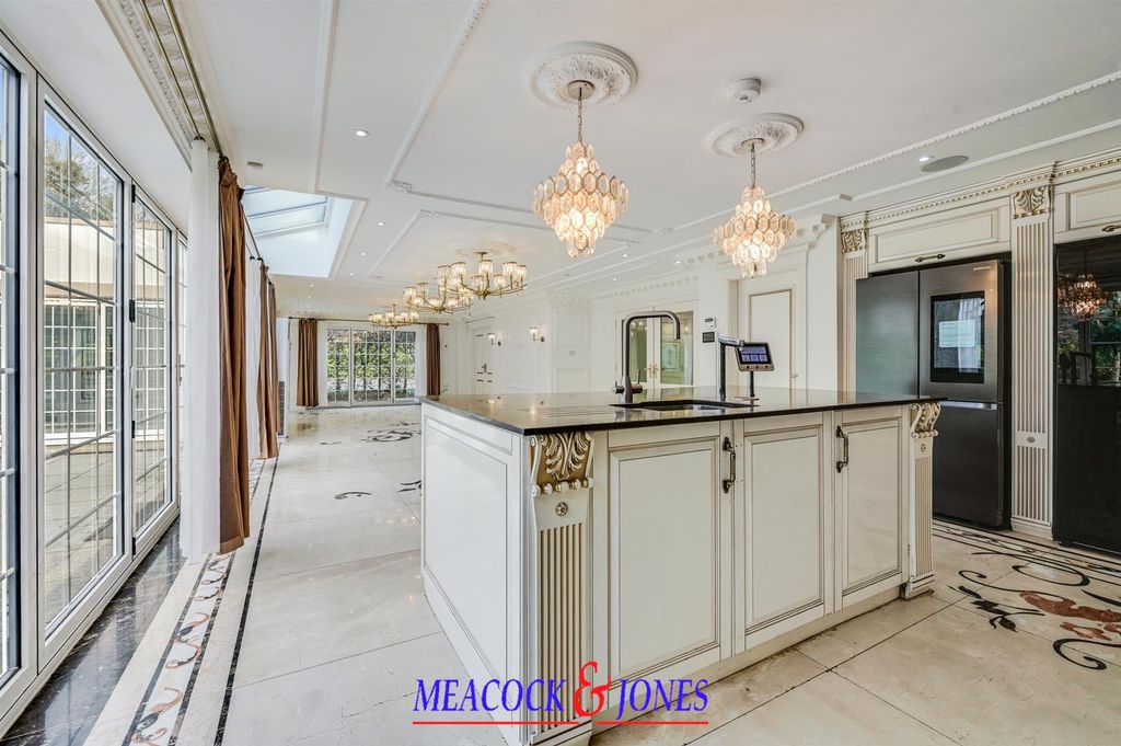 Additional image 9 of 6 bed detached house for saleHeronway, Hutton Mount, Brentwood CM13