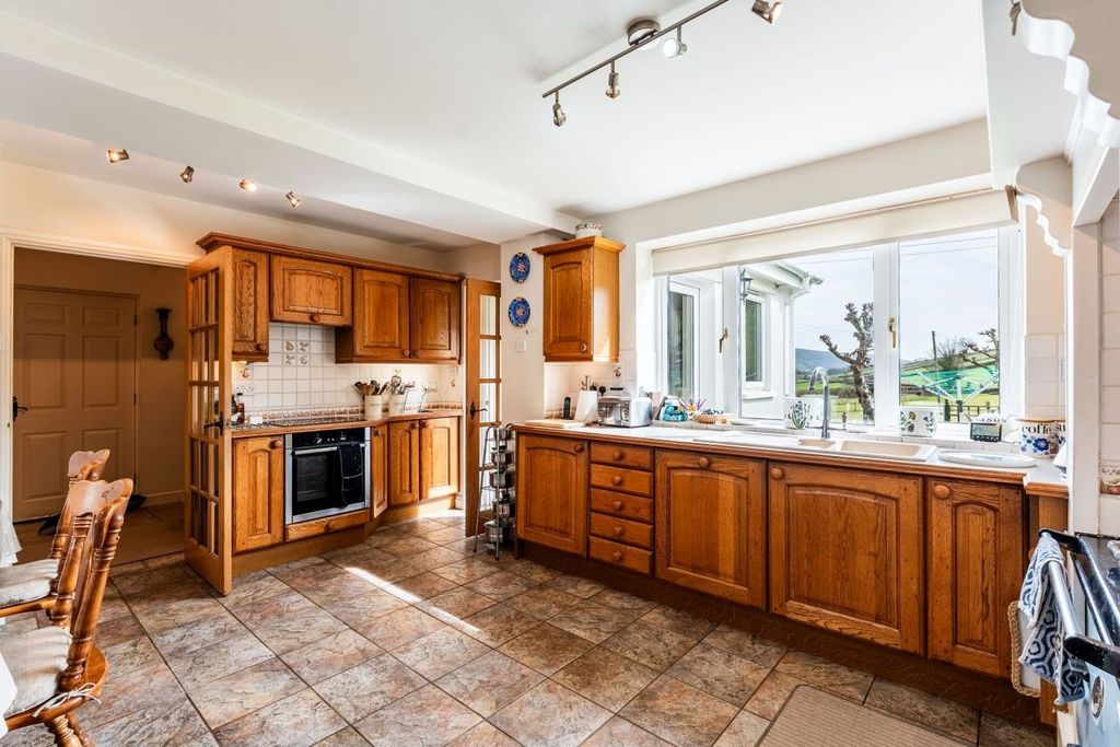 Additional image 3 of 5 bed detached house for saleLlanfrynach, Brecon LD3