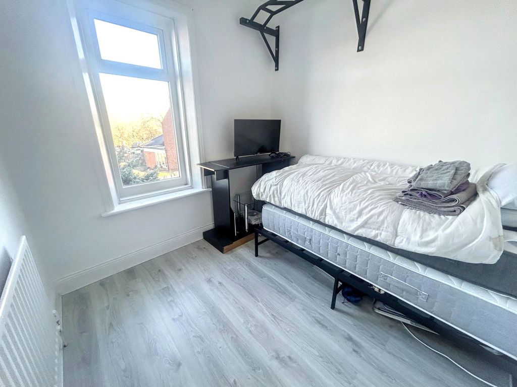 Additional image 11 of 2 bed flat for saleLyndhurst Terrace, Swalwell, Newcastle Upon Tyne NE16