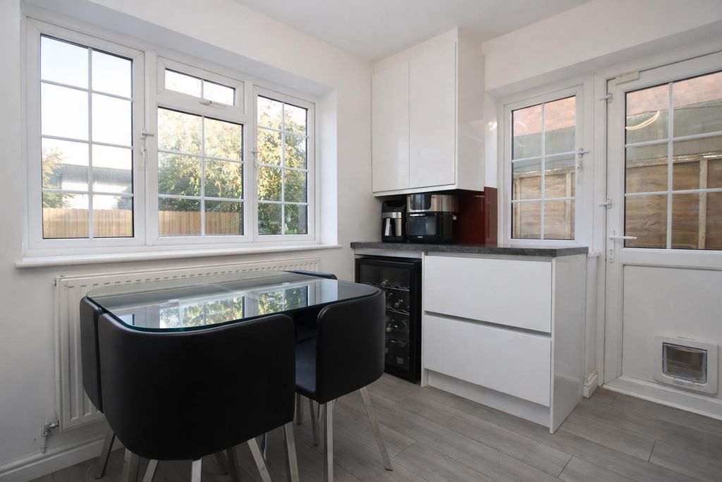 Additional image 10 of 6 bed detached house for saleTilehouse Close, Borehamwood WD6