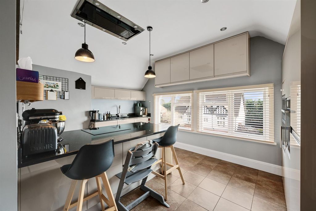 Additional image 9 of 3 bed flat for saleHomefield Road, Bromley BR1