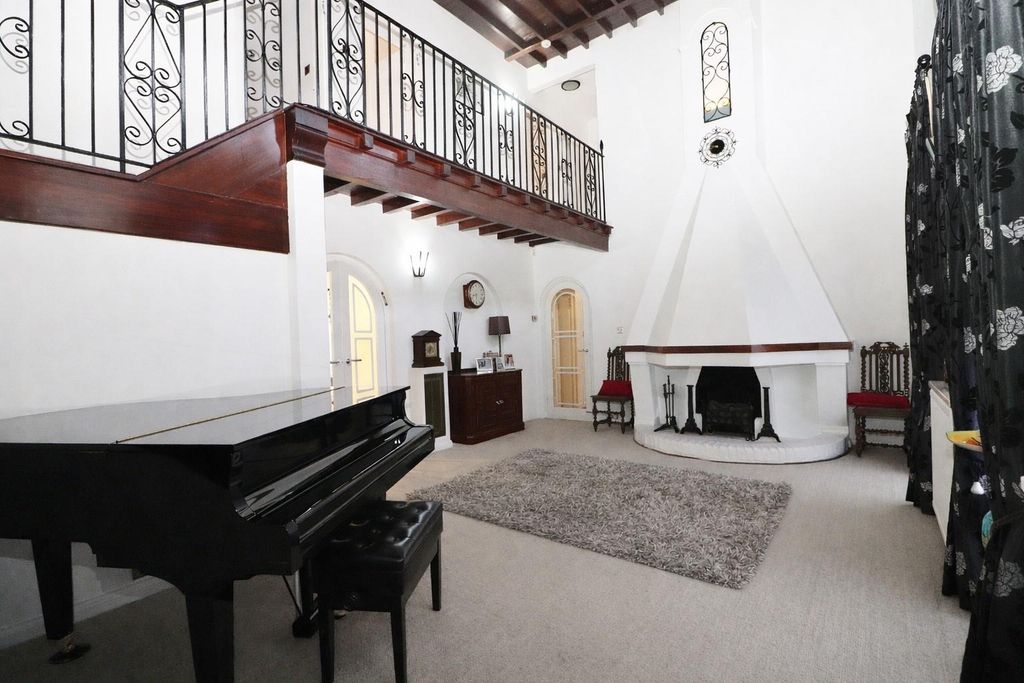 Additional image 16 of 5 bed detached house for saleBarham Avenue, Elstree, Borehamwood WD6