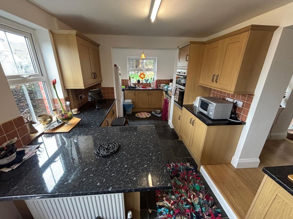 Additional image 8 of 3 bed semi-detached house for saleLlanybydder SA40