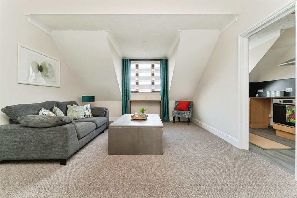 Additional image 5 of 2 bed flat for saleLeamon Court, Brandon IP27