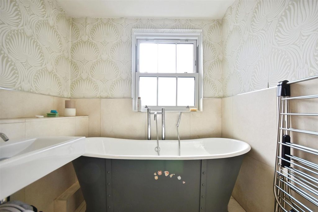 Additional image 14 of 4 bed town house for saleThe Butts, Brentford TW8