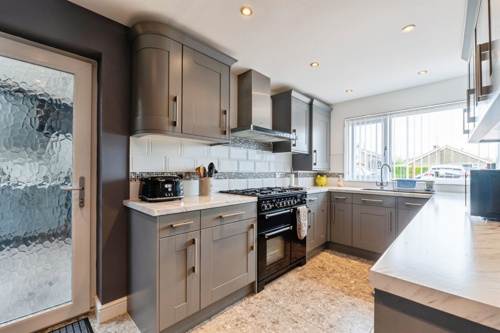 Additional image 2 of 4 bed detached bungalow for saleHeather Way, Brandon IP27