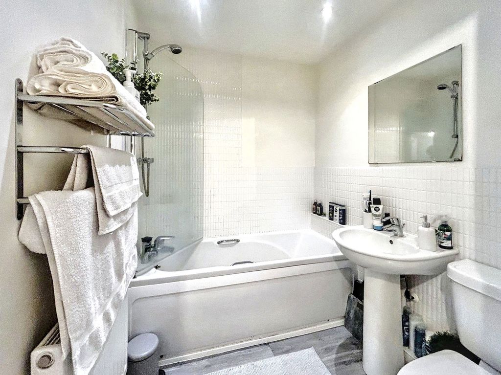 Additional image 5 of 2 bed flat for saleEdendale Avenue, Blyth NE24