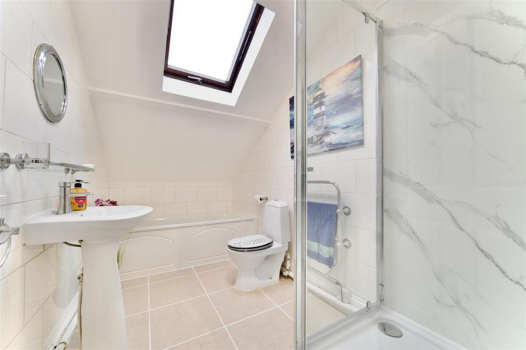 Additional image 14 of 2 bed flat for saleBuxton Road, Weymouth DT4