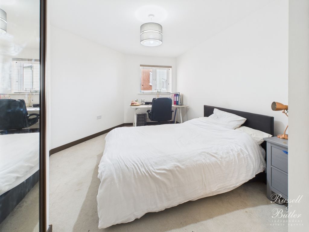 Additional image 7 of 1 bed flat for saleSummerhouse Hill, Buckingham MK18