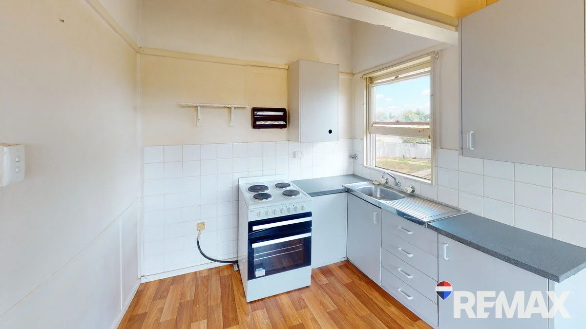 18 Robert Street, Junee NSW 2663 photo 4