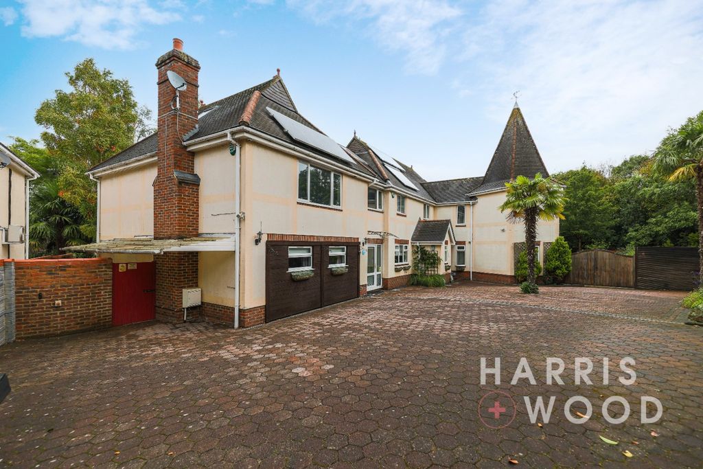 Additional image 50 of 9 bed detached house for saleBroadoaks Crescent, Braintree, Essex CM7