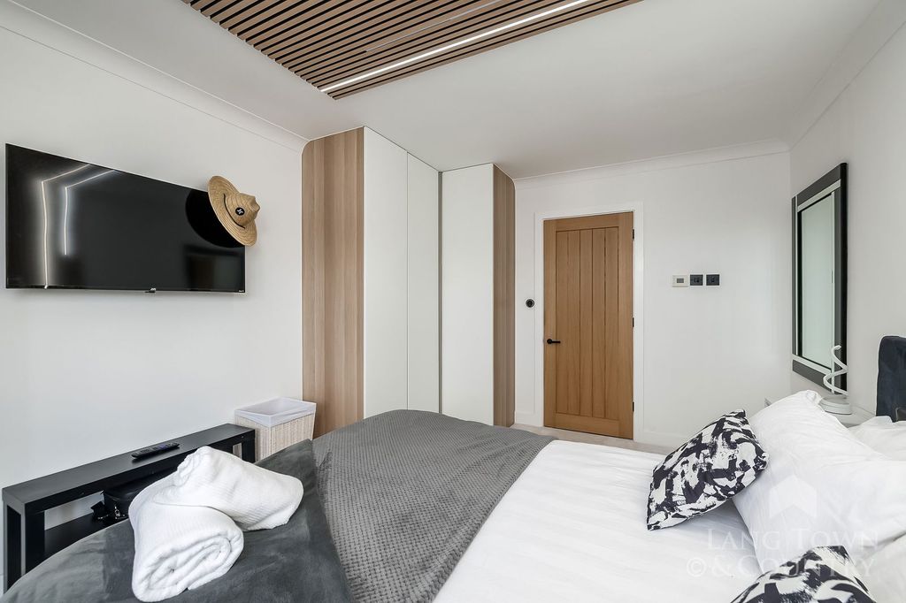 Additional image 9 of 1 bed flat for saleCustom House Lane, Millbay, Plymouth PL1