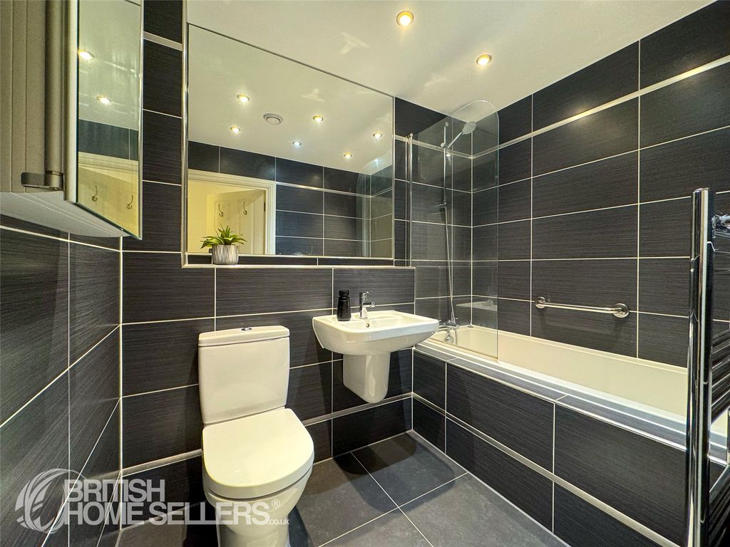 Additional image 11 of 3 bed flat for saleKershaw Drive, Lancaster, Lancashire LA1