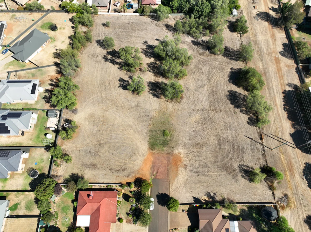 Additional image 2 of 8 Camden Place, Gunnedah NSW 2380