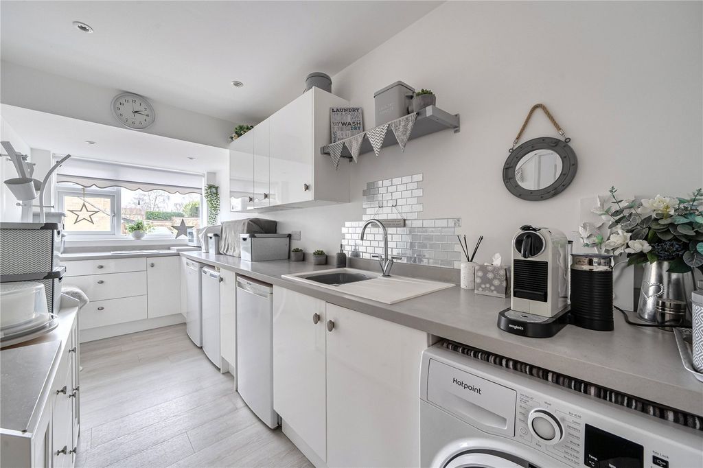 Additional image 9 of 5 bed detached house for saleWood Close, Wells, Somerset BA5