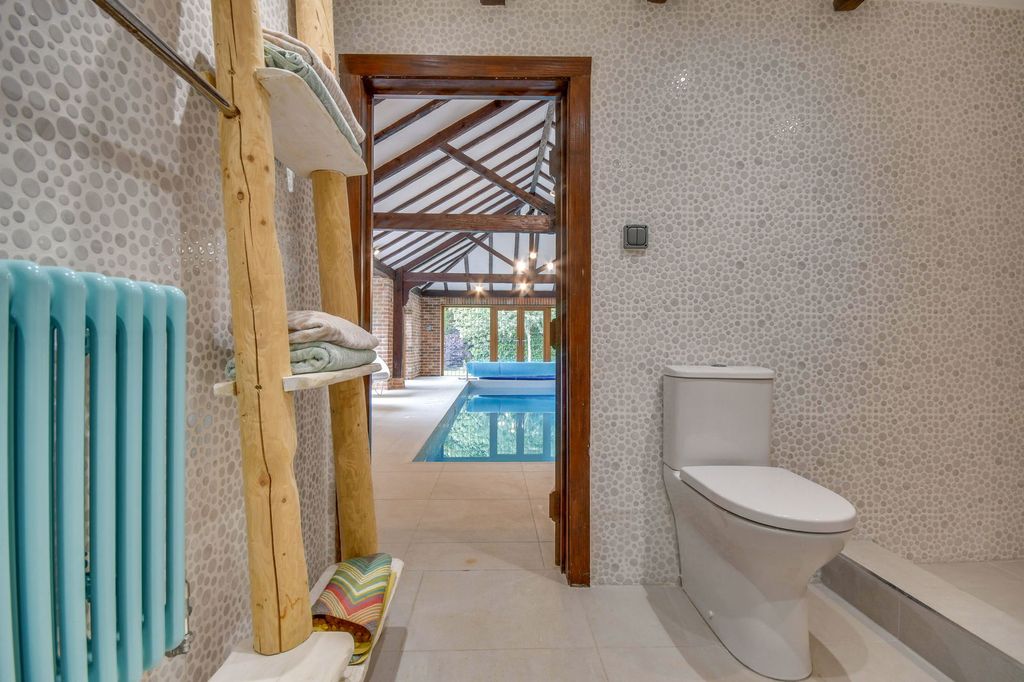 Additional image 23 of 6 bed detached house for saleChallacombe Close, Hutton Mount, Brentwood CM13
