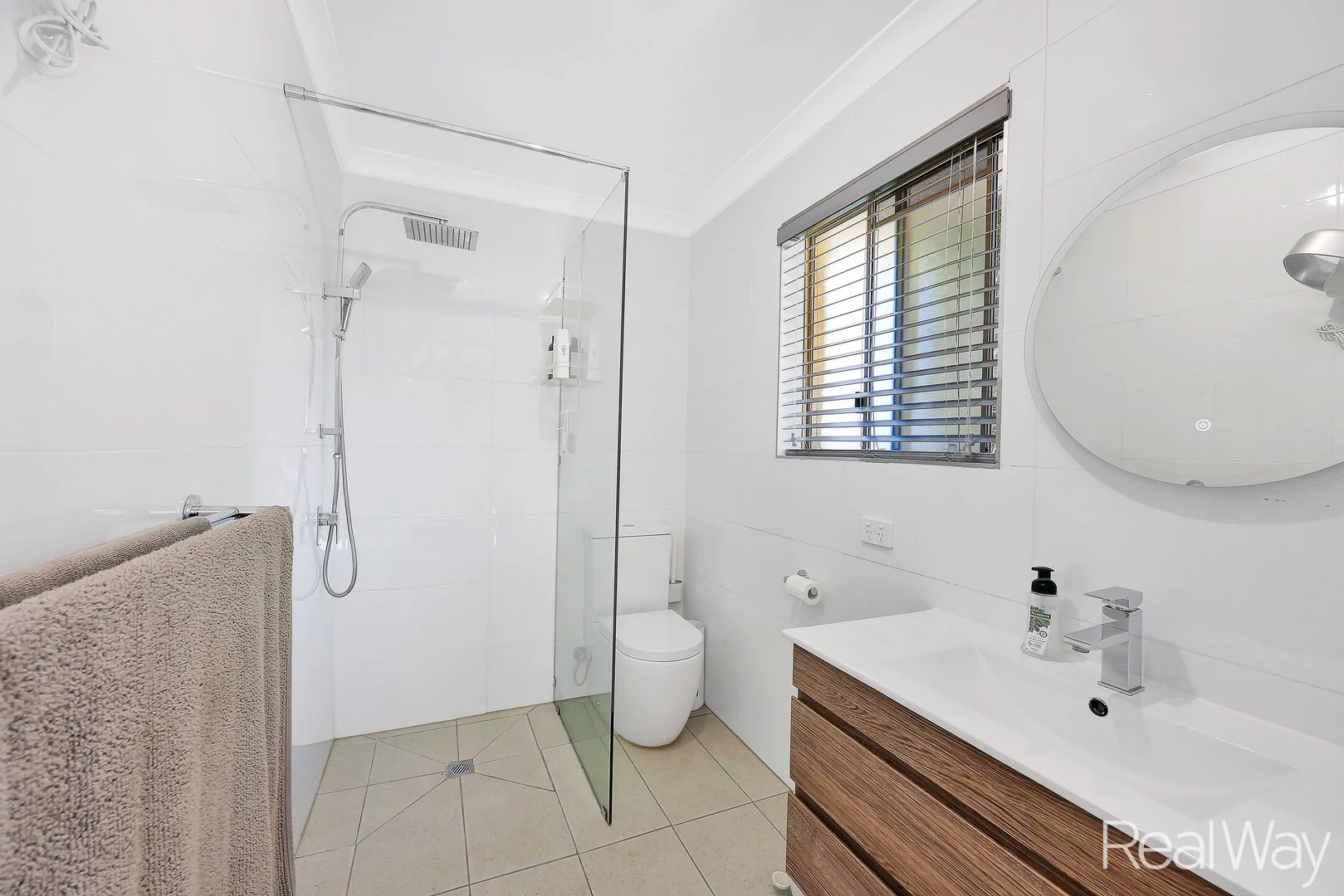 Additional image 15 of 14 Tara Street, Innes Park QLD 4670
