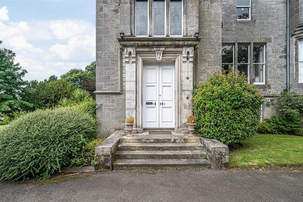 Additional image 33 of 2 bed flat for sale3 Inzievar House, Dunfermline KY12