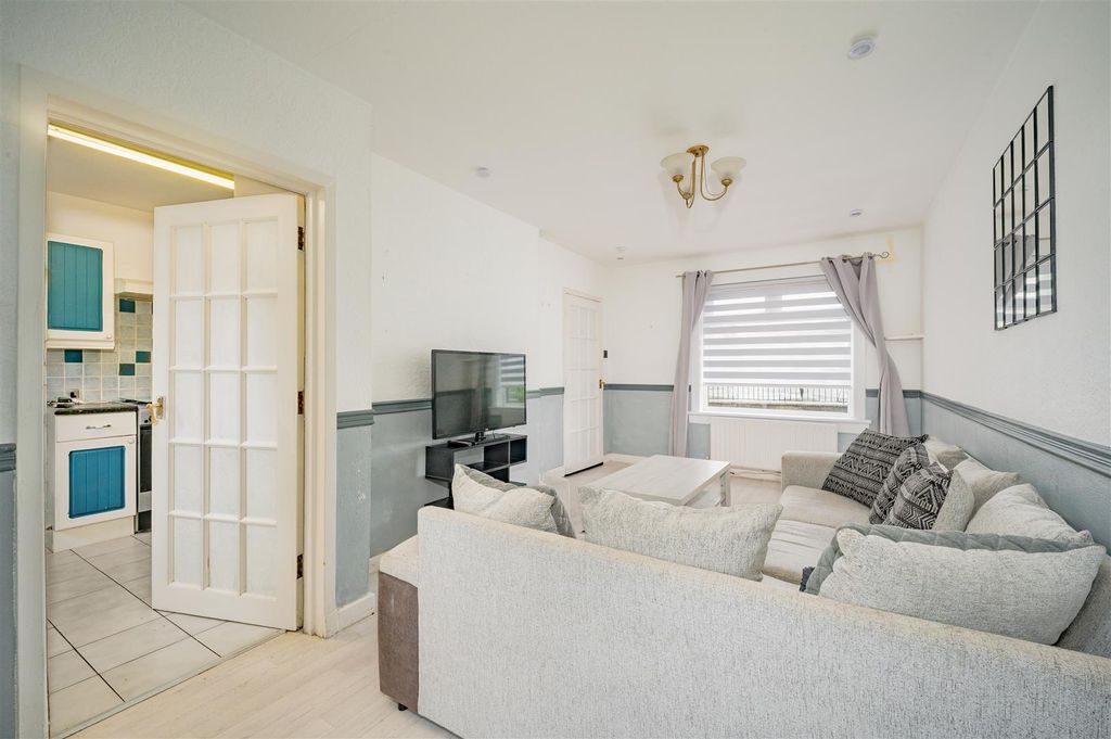 Additional image 3 of 2 bed property for saleDouglas Road, Dundee DD4