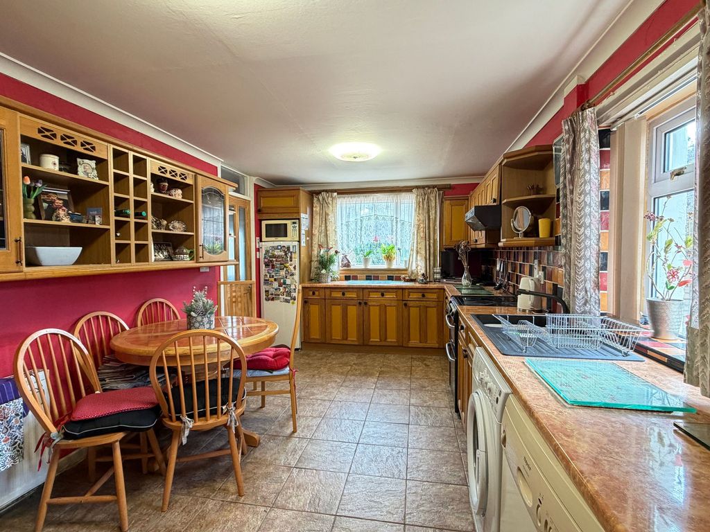 Additional image 5 of 5 bed semi-detached house for saleKirk Road, Wishaw ML2