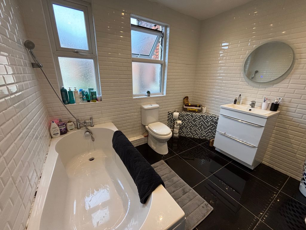 Additional image 17 of 7 bed semi-detached house for saleOxford Avenue, Bootle L20