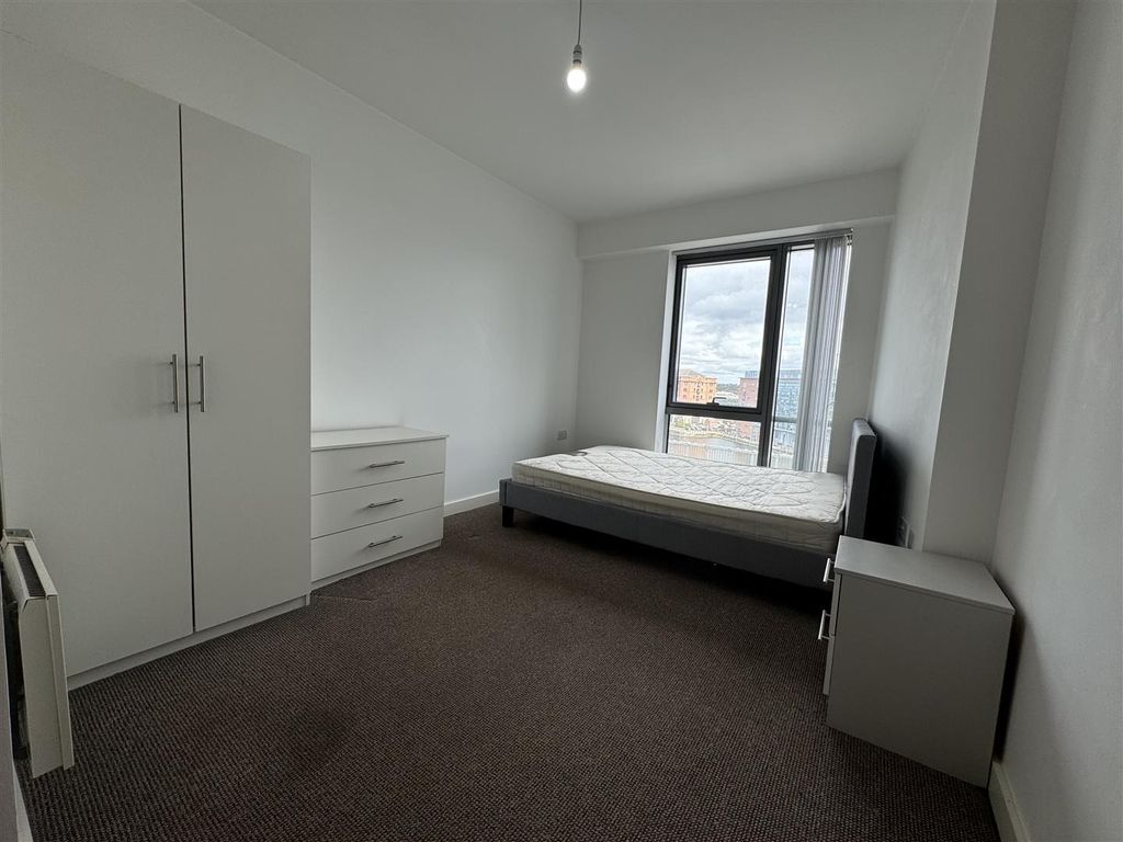 Additional image 2 of 2 bed flat for saleAlexandra Tower, Princes Parade, Liverpool L3