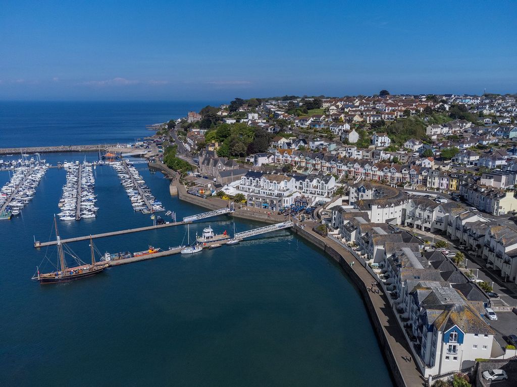 3 bed flat for sale52 Moorings Reach, Brixham, Devon TQ5