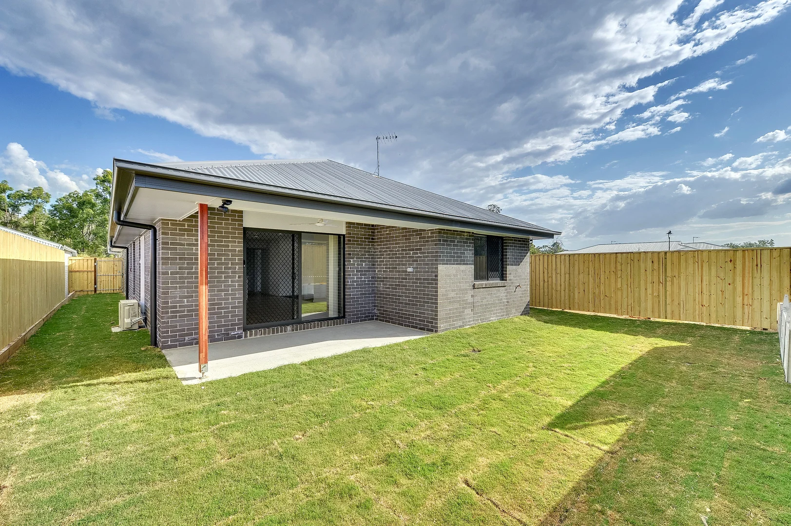 Additional image 10 of 54 Almandin Street, Logan Reserve QLD 4133