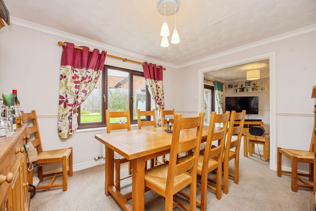 Additional image 5 of 4 bed detached house for saleRoseland Gardens, Bodmin, Cornwall PL31