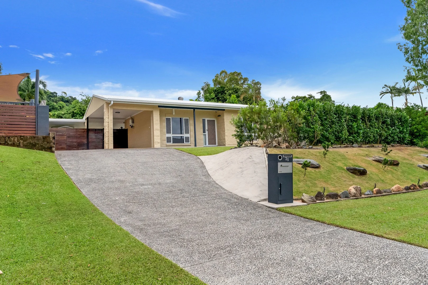 35 Carramar Crescent, Caravonica QLD 4878
