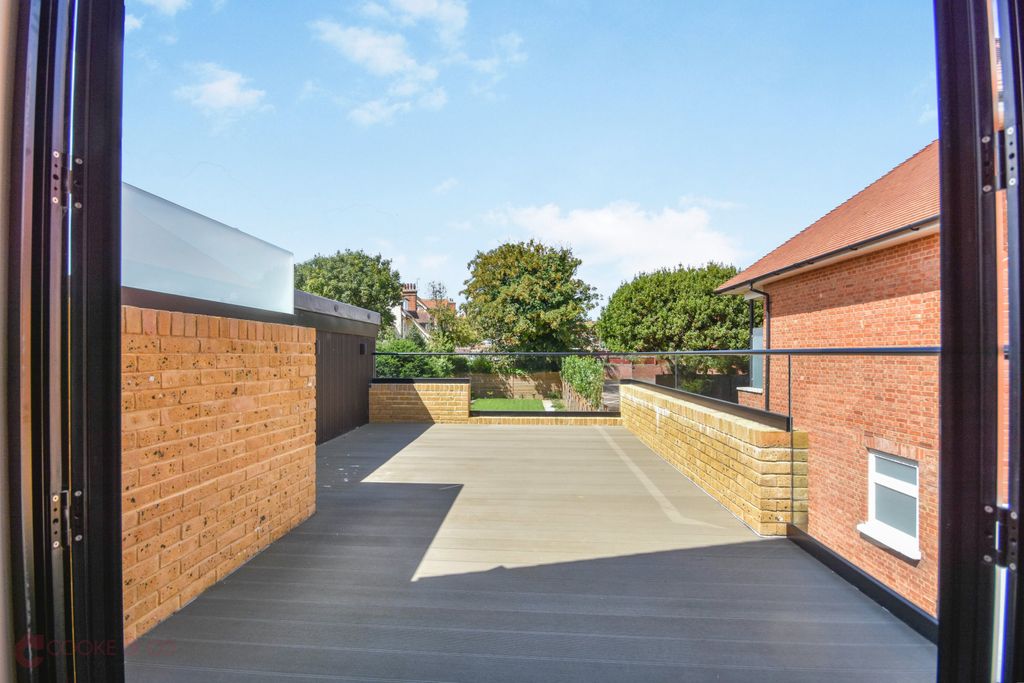 Additional image 33 of 4 bed semi-detached house for saleEastern Esplanade, Broadstairs, Kent CT10