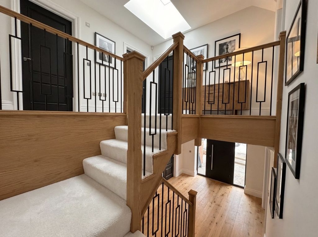 Additional image 8 of 5 bed detached house for saleThe Sherwoods, Doddinghurst, Brentwood CM15