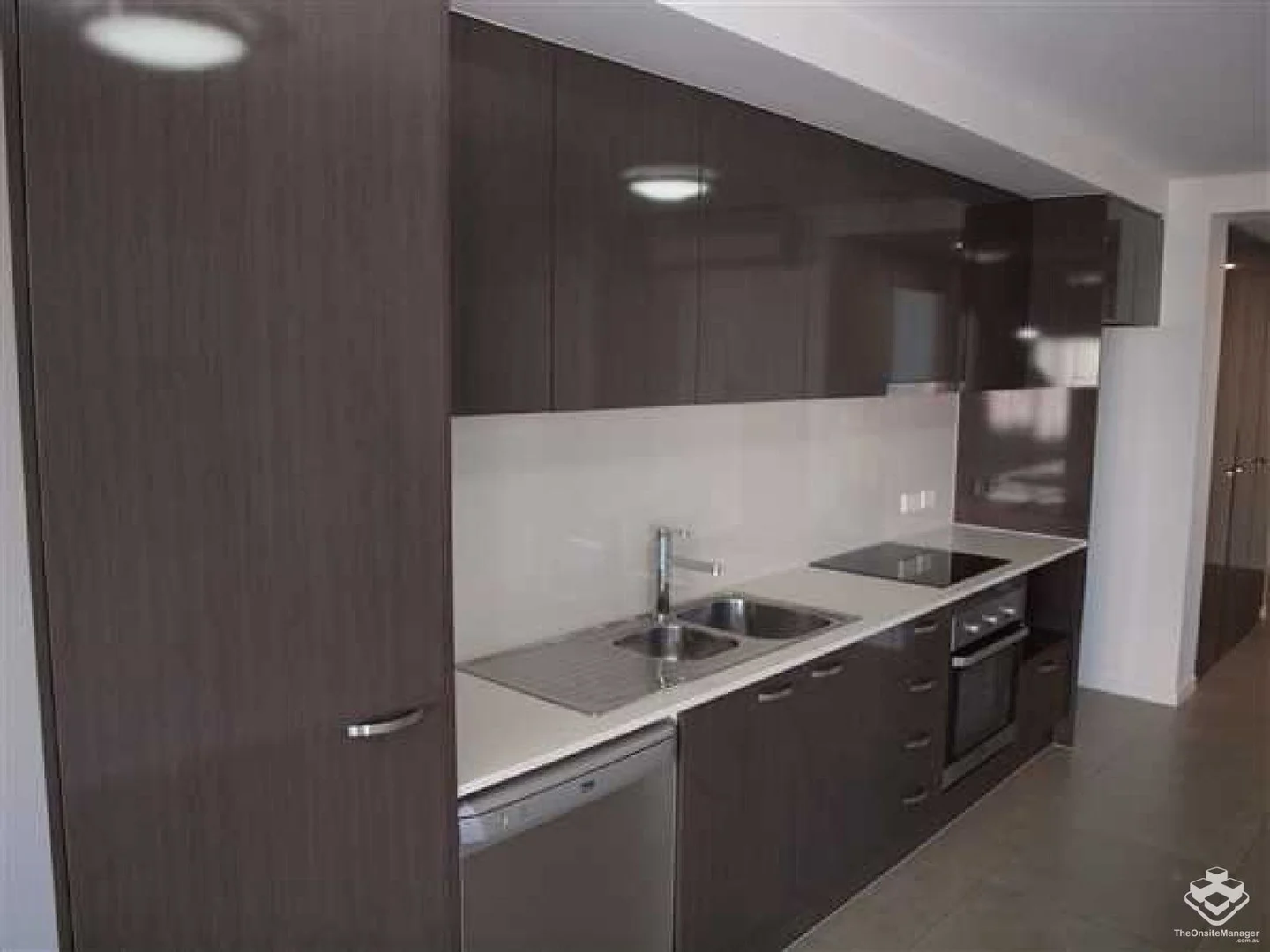 Additional image 4 of ID:21173848/43 Lenneberg Street, Southport QLD 4215