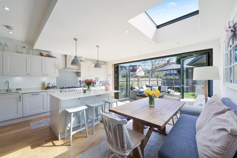 Phyllis Avenue, Motspur Park KT3