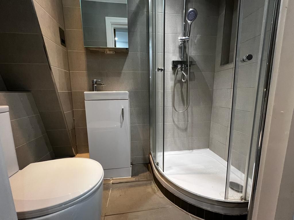Additional image 8 of 2 bed flat for saleBaston Road, Hayes BR2