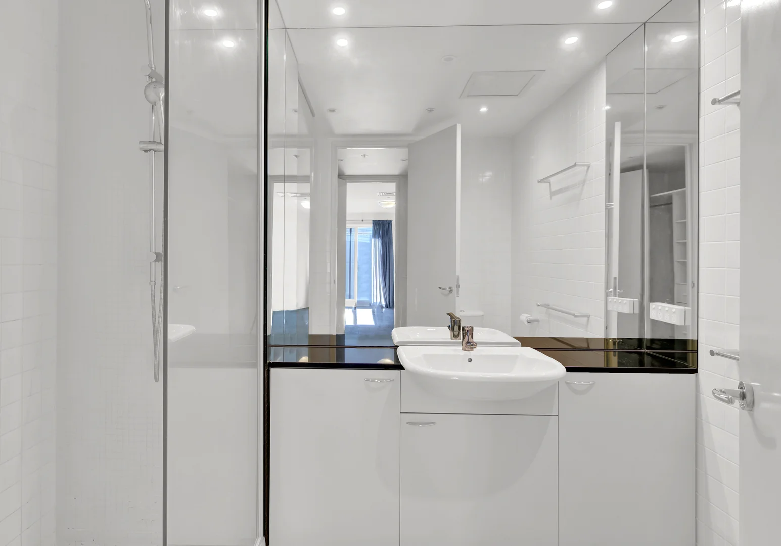 Additional image 7 of 204/62 Beach Street, Port Melbourne VIC 3207